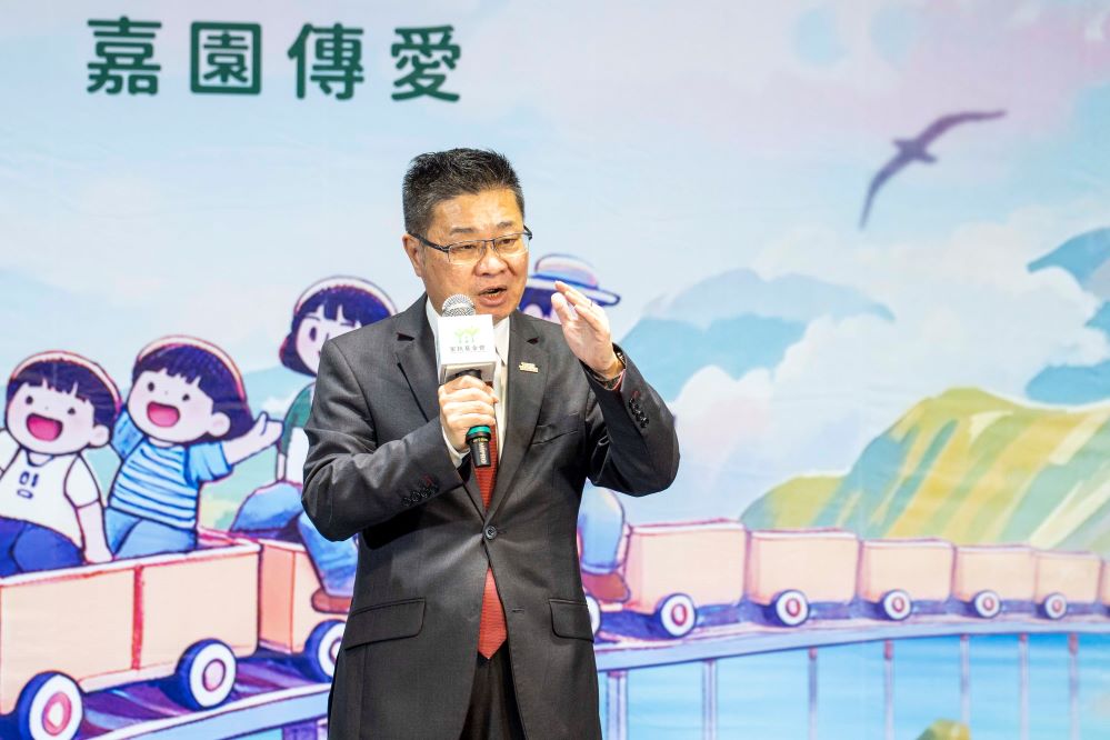 2.衛生福利部政務次長呂建德感謝家扶與公部門攜手為孩子打造快樂成長的園地_0.jpg