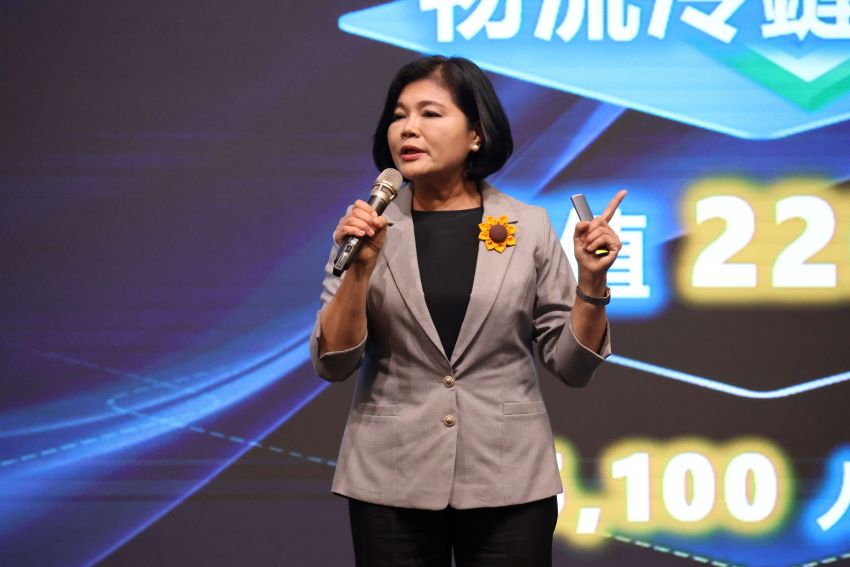 8ab0ca1d-b755-49ab-bf8c-0b7d6dcb9a33.jpg