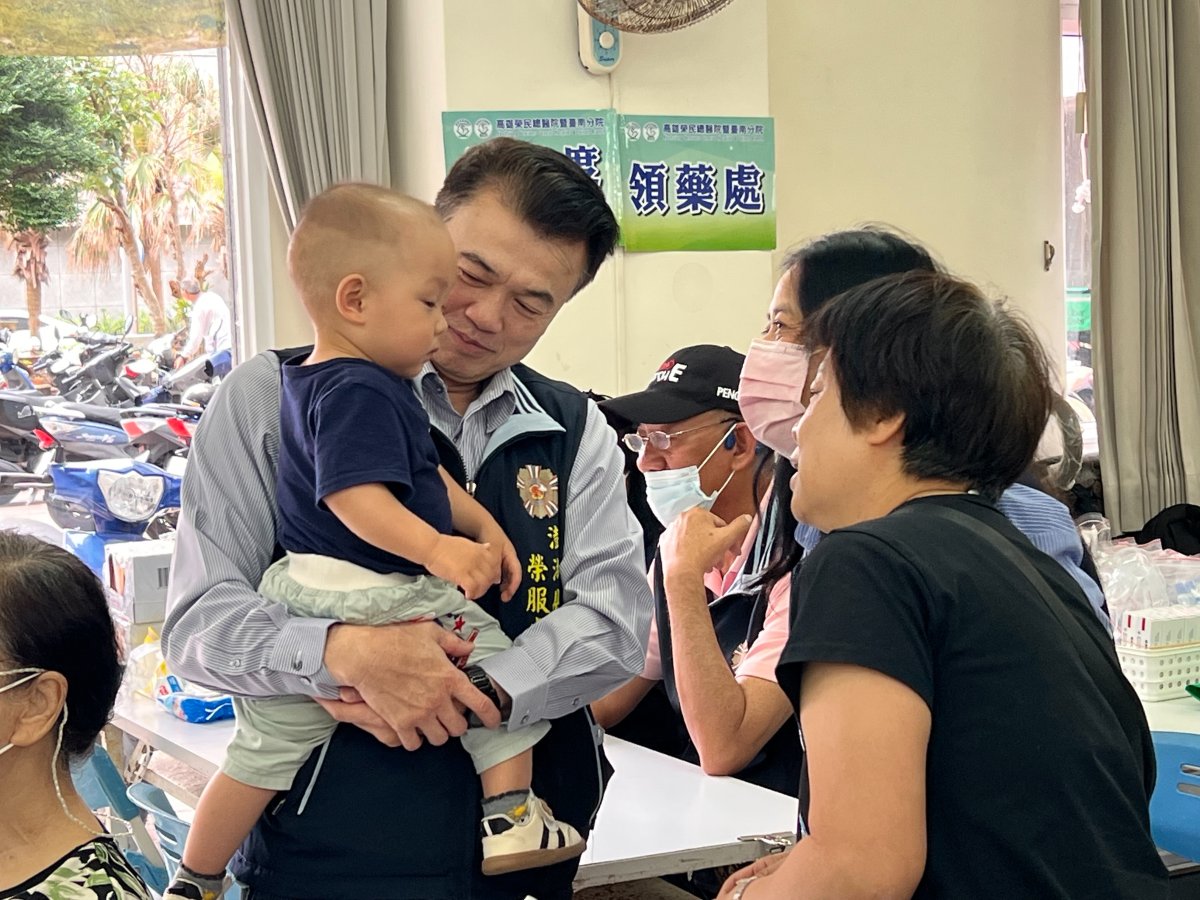 年紀最小義診民眾.jpg