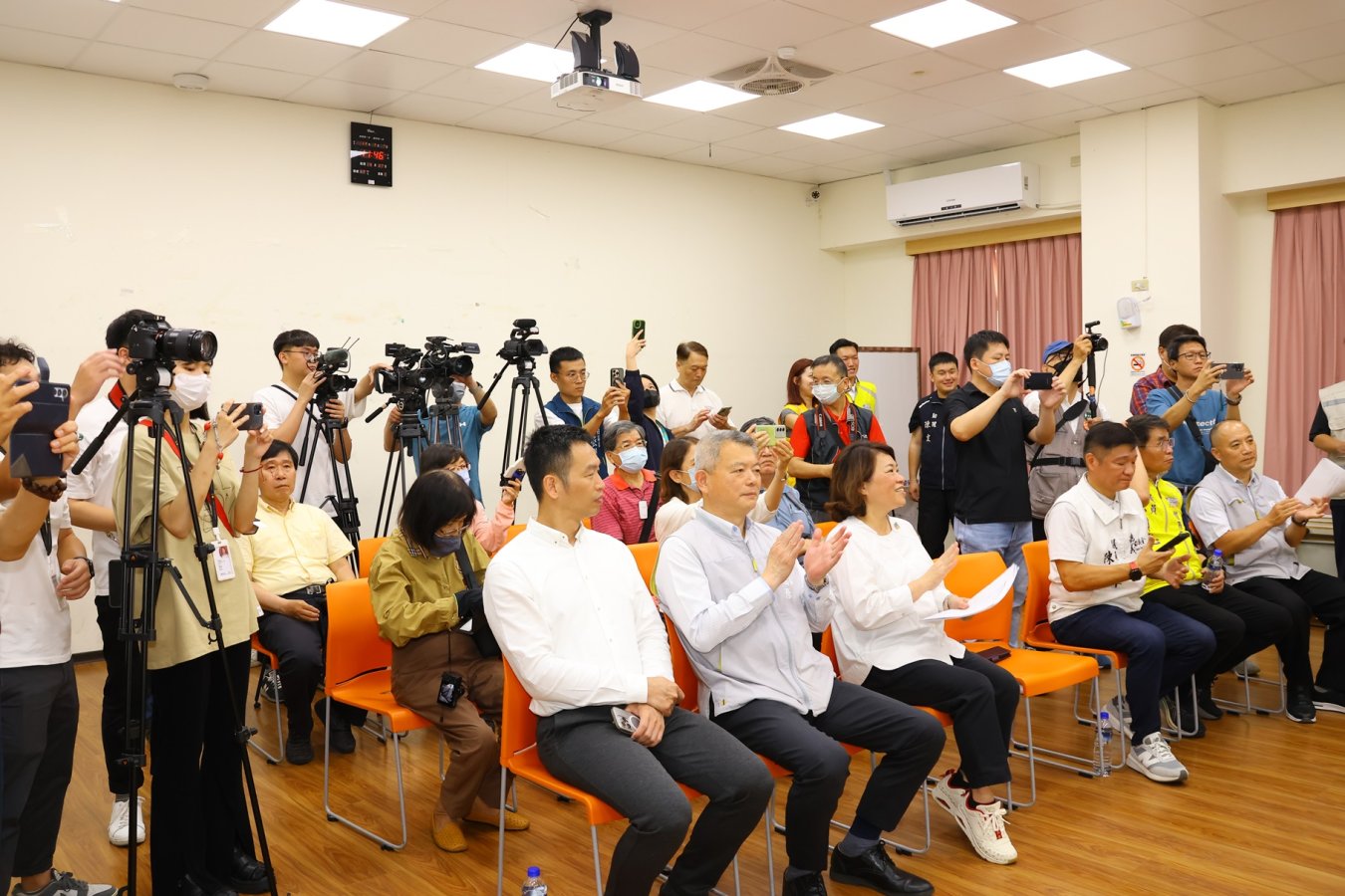 0_市長今日主持記者會_明確表達地方政府願意負擔用地費用請中央說到做到早日興_0.jpg